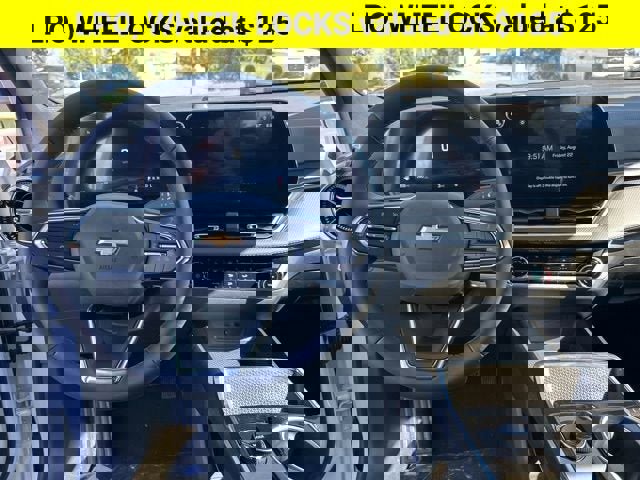 New 2026 Chevrolet Equinox LT image 3