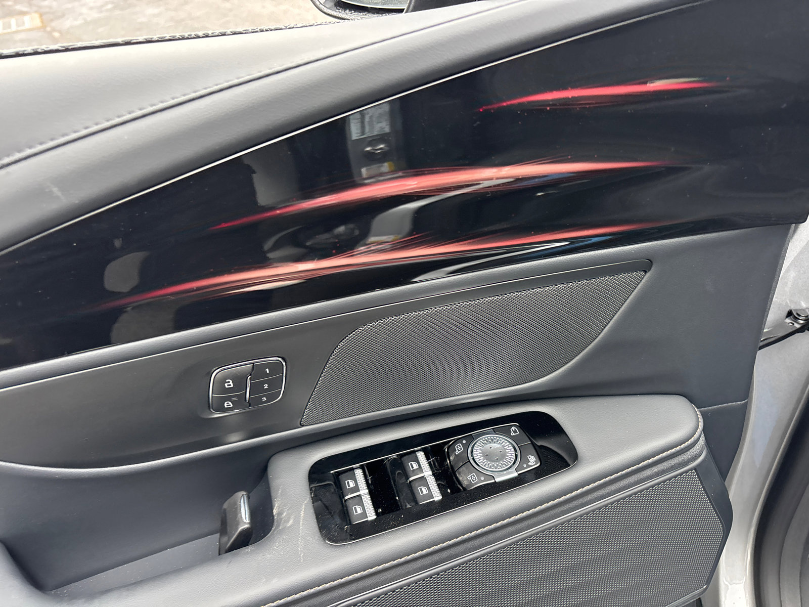 New 2026 Lincoln Nautilus Premier AWD/4WD image 12