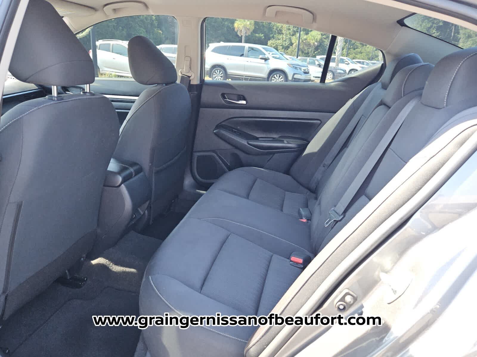 Used 2022 Nissan Altima 2.5 SV FWD image 4
