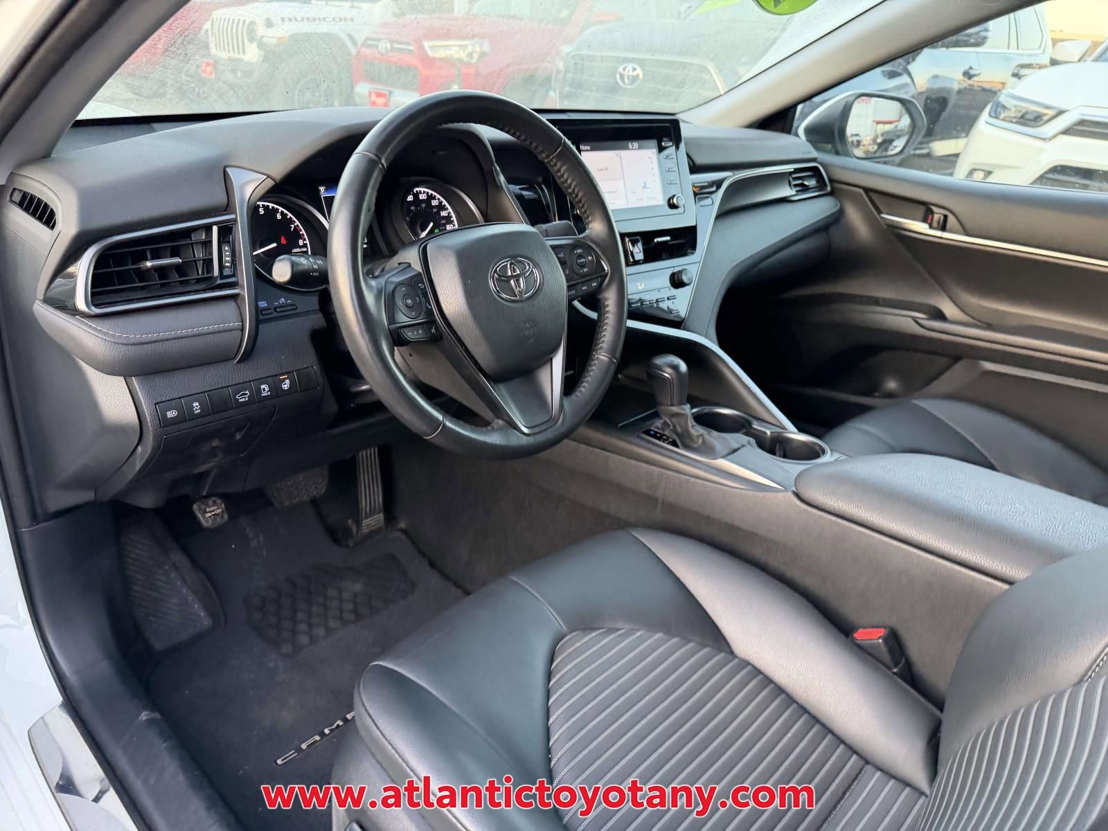 Used 2023 Toyota Camry SE image 10