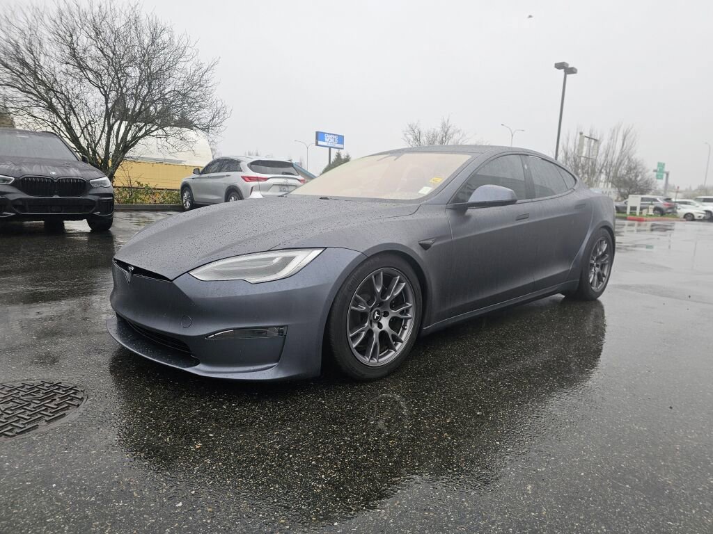 Used 2021 Tesla Model S Plaid image 3