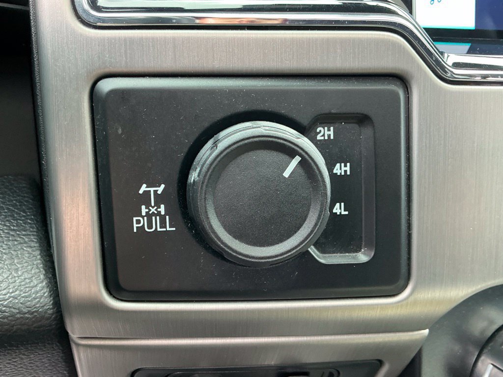 Used 2022 Ford F350 Platinum AWD/4WD image 36