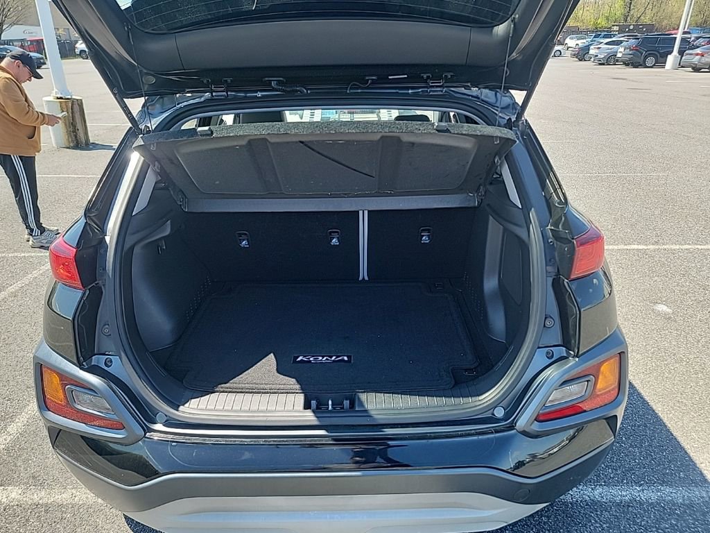 Used 2021 Hyundai Kona Limited AWD/4WD image 10
