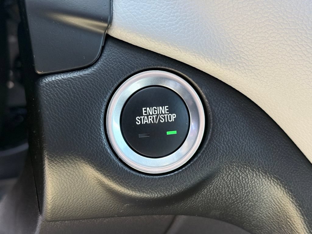 Used 2023 Chevrolet Equinox LS w/ LS Convenience Package FWD image 18