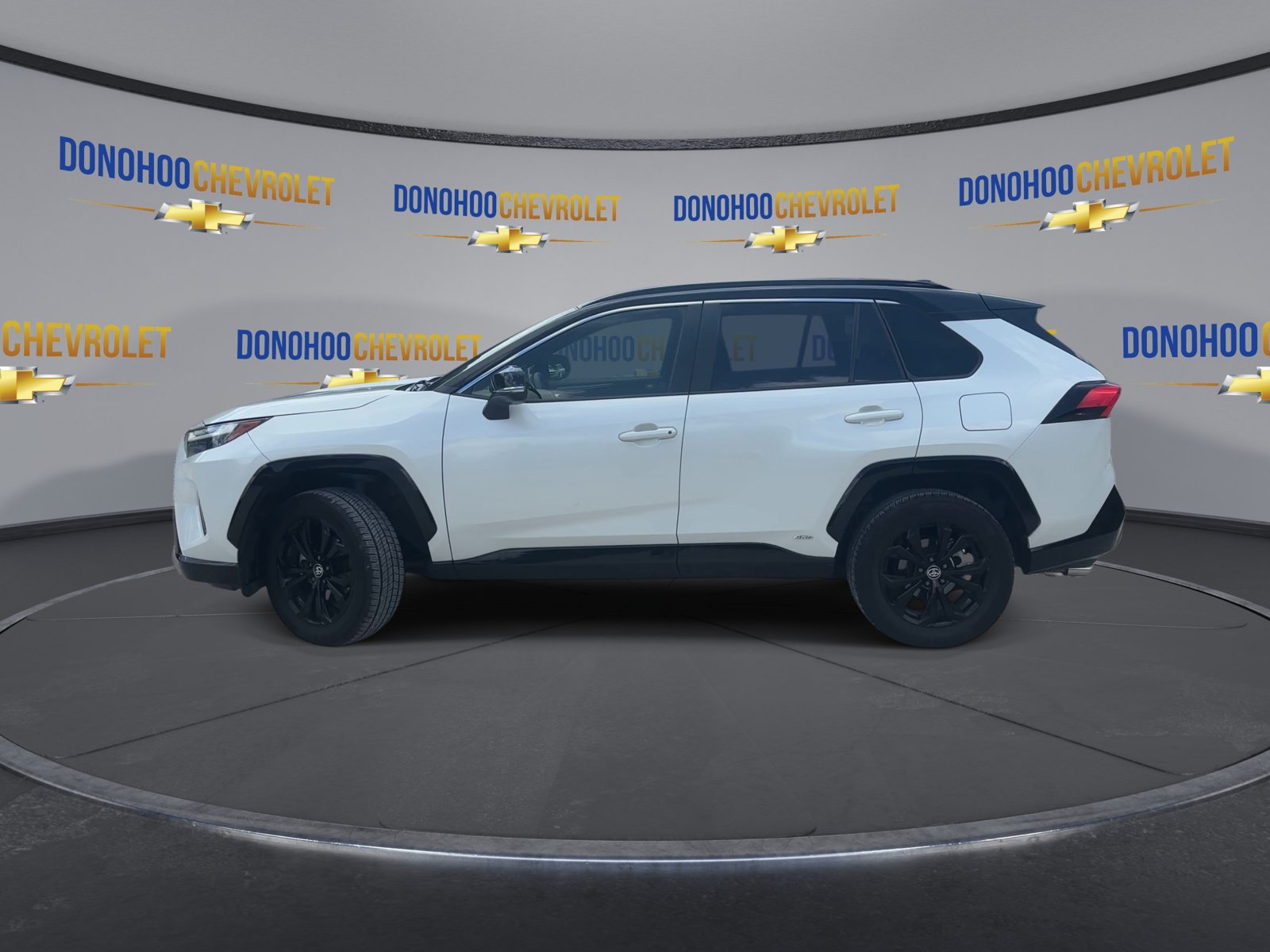 Used 2022 Toyota RAV4 XSE w/ XSE Grade Weather Package AWD/4WD image 8