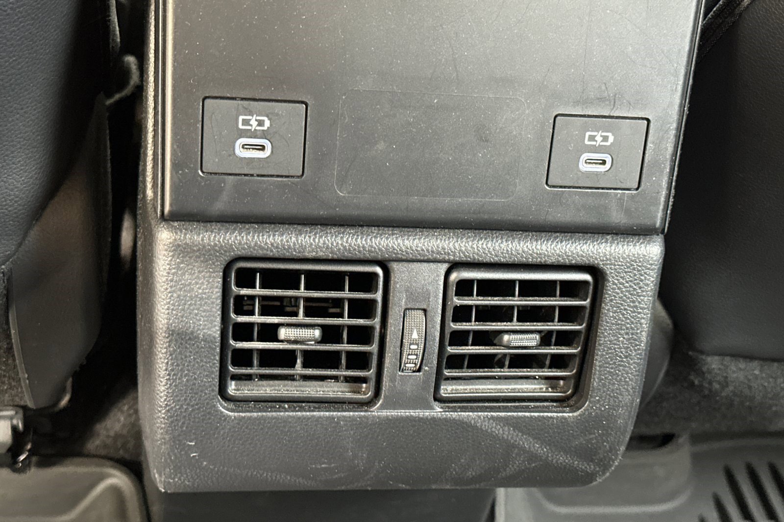 Used 2023 Toyota bZ4X XLE w/ Weather Package image 16