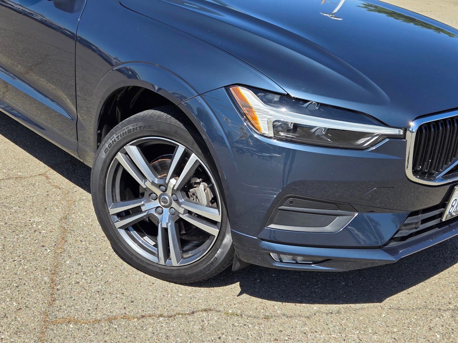 Used 2021 Volvo XC60 T5 Momentum w/ Advanced Package AWD/4WD image 9
