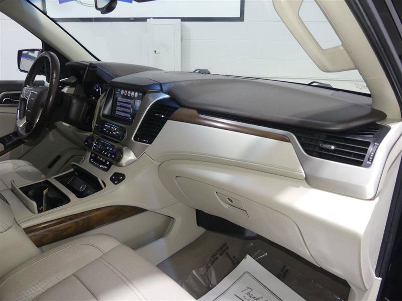 Used 2019 GMC Yukon Denali w/ Denali Ultimate Package AWD/4WD image 24
