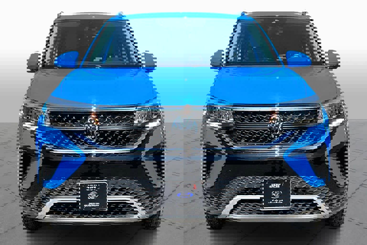 Used 2023 Volkswagen Taos SE image 4