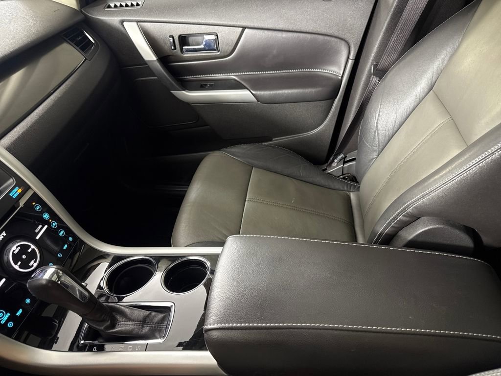 Used 2013 Ford Edge Sport w/ Driver Entry Pkg image 17