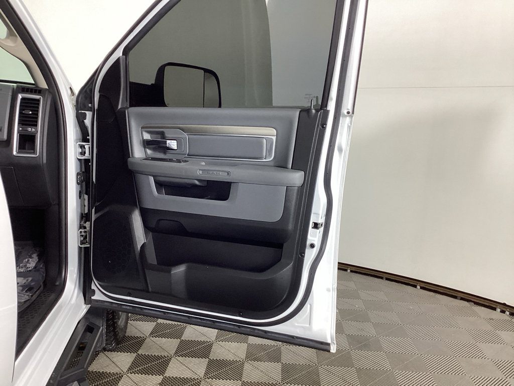 Used 2017 RAM 1500 Outdoorsman AWD/4WD image 8