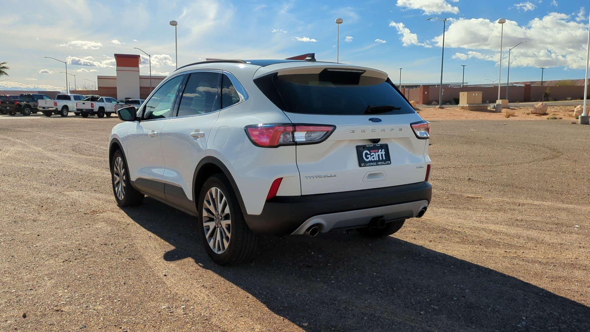 Used 2022 Ford Escape Titanium w/ Class II Trailer Tow Package image 5