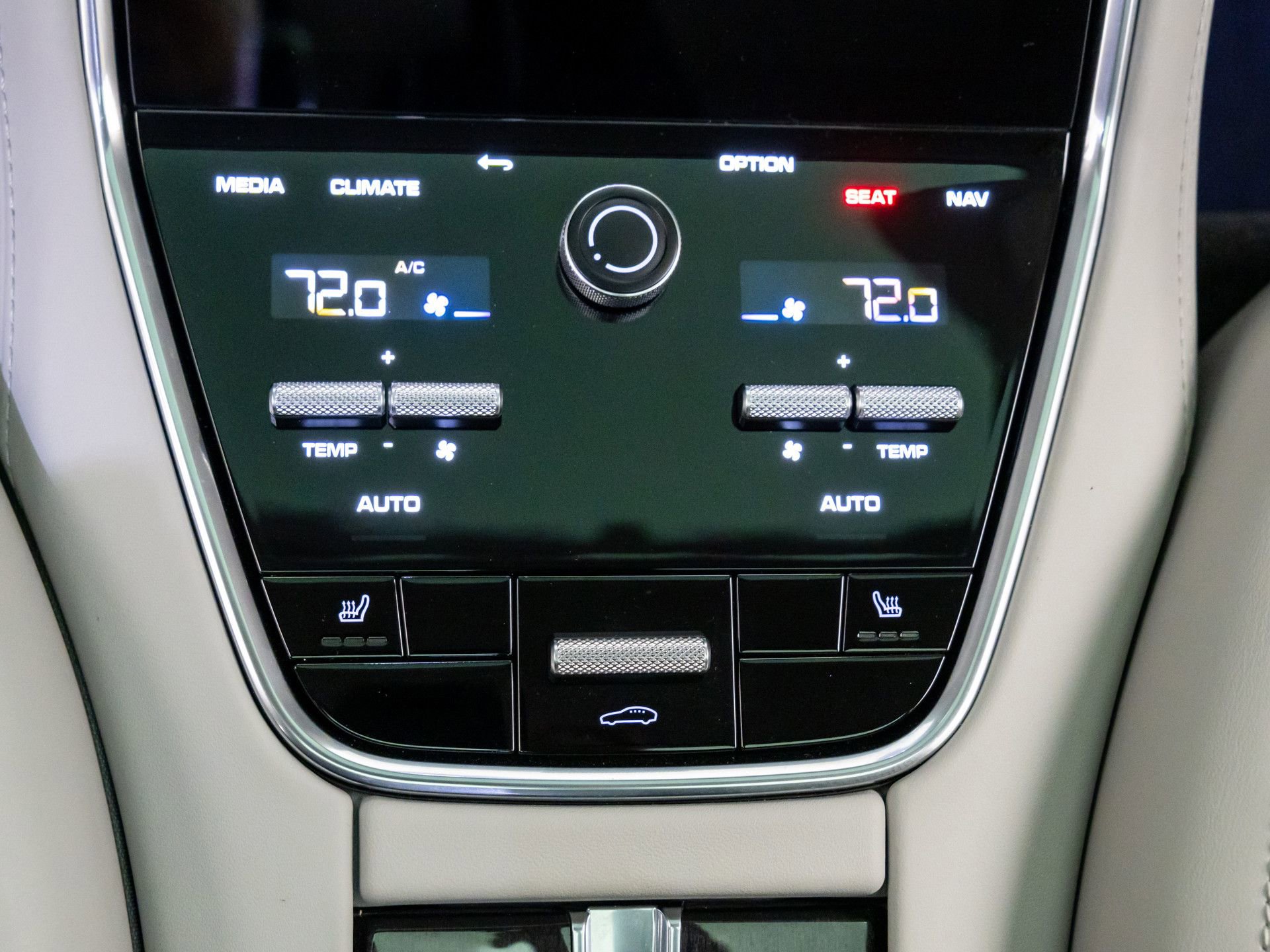 Certified 2023 Porsche Panamera GTS image 21