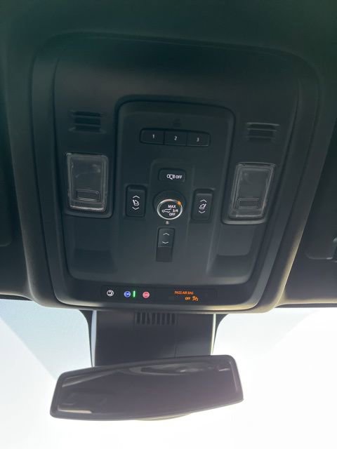 Used 2023 Chevrolet Suburban Premier image 52