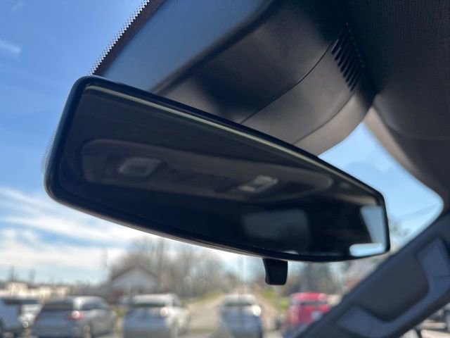 Used 2025 Chevrolet Silverado 1500 LT image 26