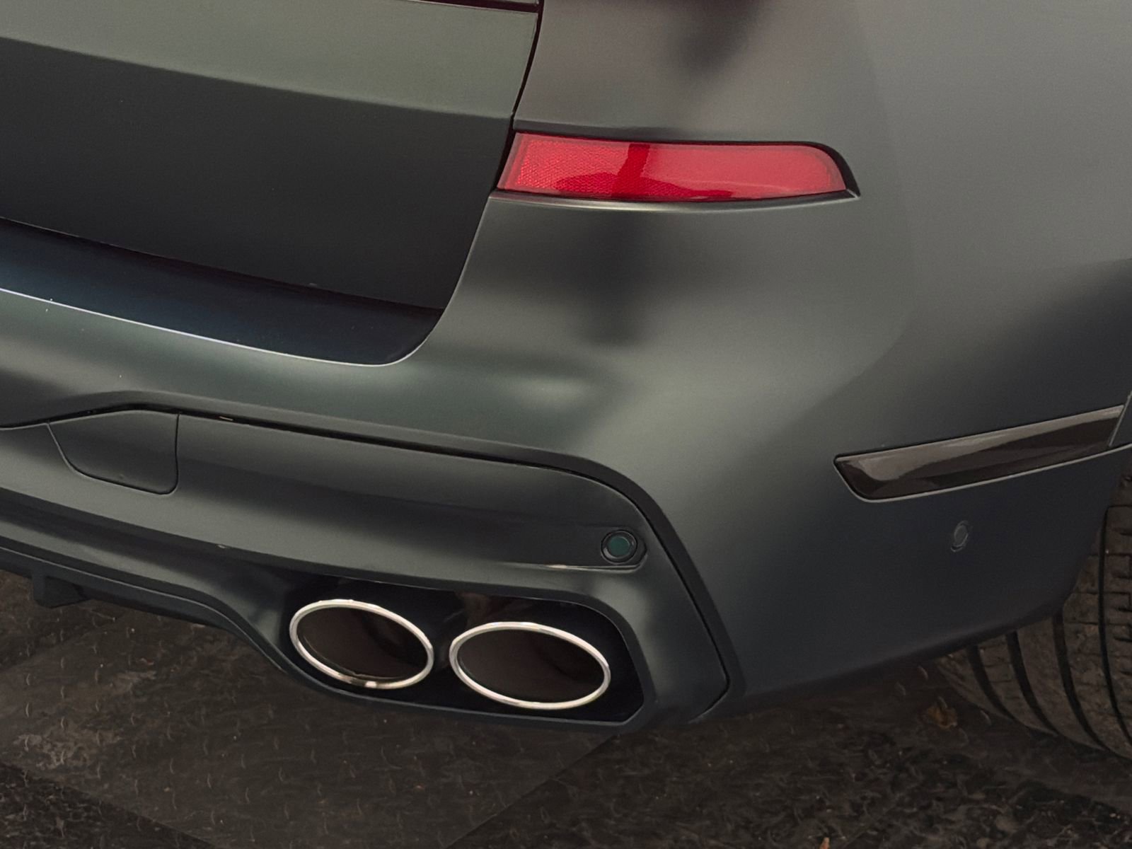 Used 2024 BMW ALPINA XB7 image 12