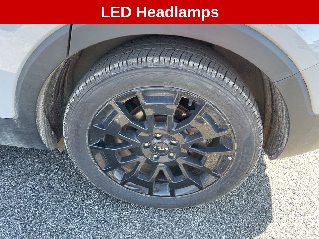 Used 2022 Kia Telluride EX w/ EX Premium Package image 11