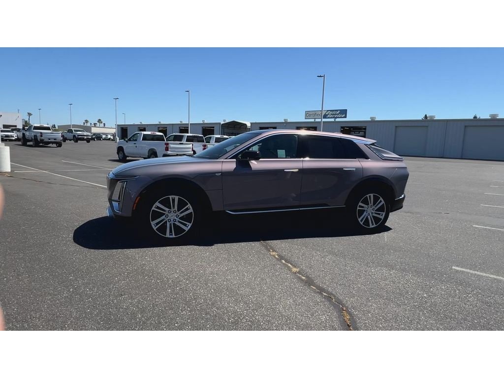 Certified 2024 Cadillac Lyriq Tech w/ Driver Assist Package RWD image 6