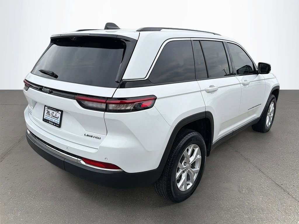 Used 2023 Jeep Grand Cherokee Limited w/ Luxury Tech Group II RWD image 4
