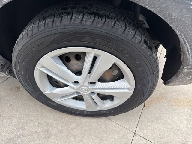 Used 2022 Nissan Kicks S image 12