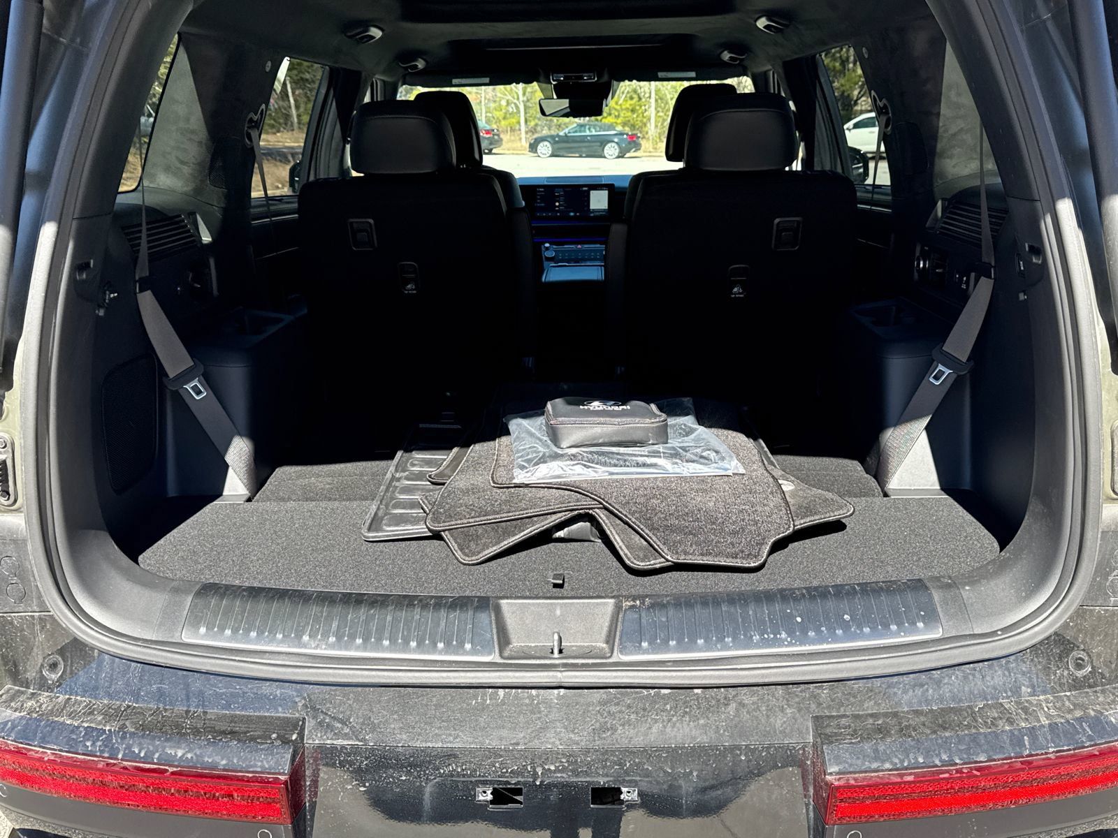 Used 2025 Hyundai Santa Fe Calligraphy image 18