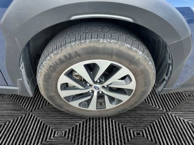 Certified 2025 Subaru Outback Premium AWD/4WD image 9