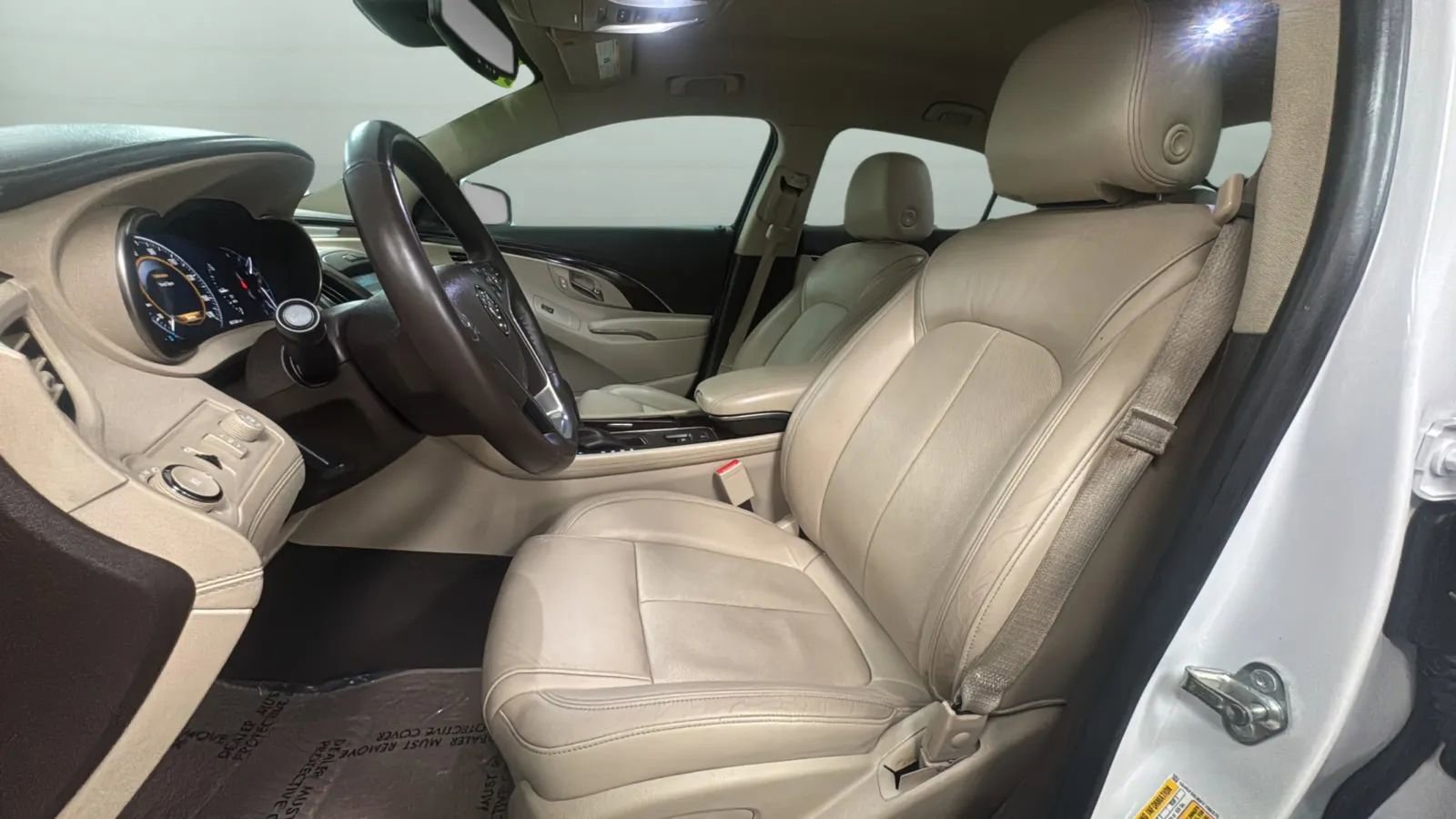 Used 2015 Buick LaCrosse Premium w/ Driver Confidence Package #1 FWD image 20