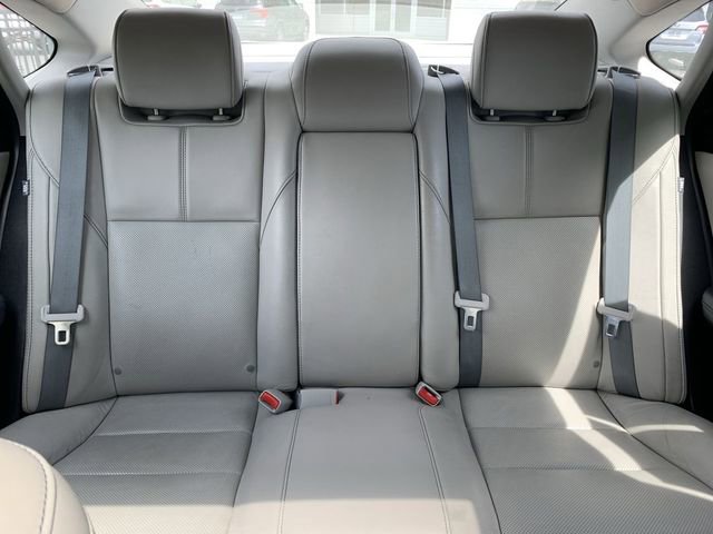 Used 2014 Toyota Avalon Limited FWD image 31