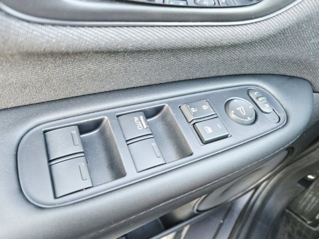 Used 2019 Honda HR-V LX image 27