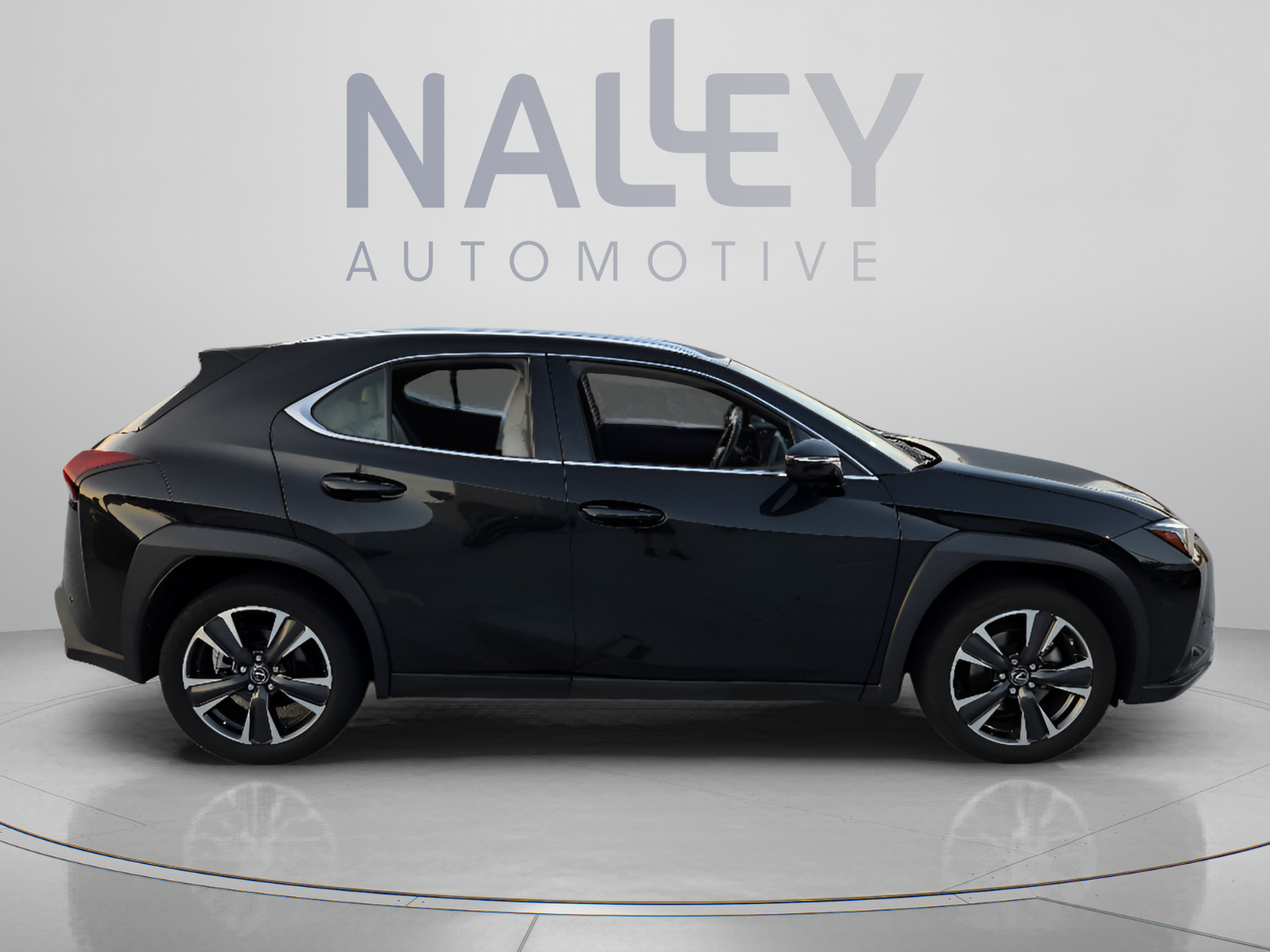 Certified 2024 Lexus UX 250h FWD image 5