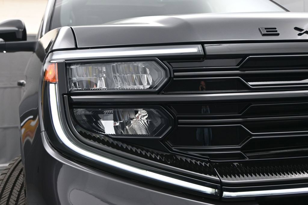 New 2026 Ford Expedition Max Platinum w/ Stealth Performance Package AWD/4WD image 3