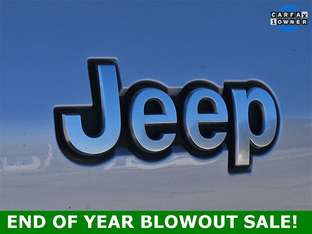 Used 2024 Jeep Grand Cherokee L Summit w/ Luxury Tech Group V image 10