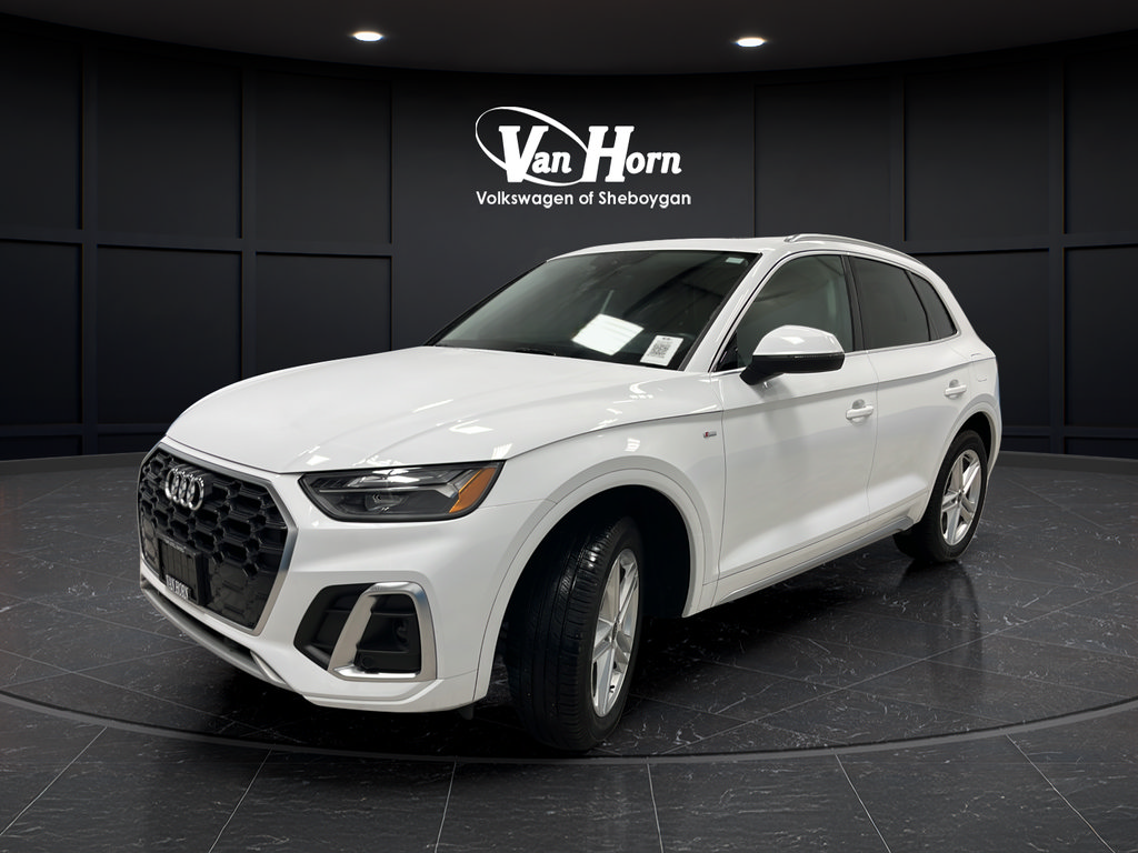 Used 2022 Audi Q5 e Premium w/ Convenience Package AWD/4WD image 3