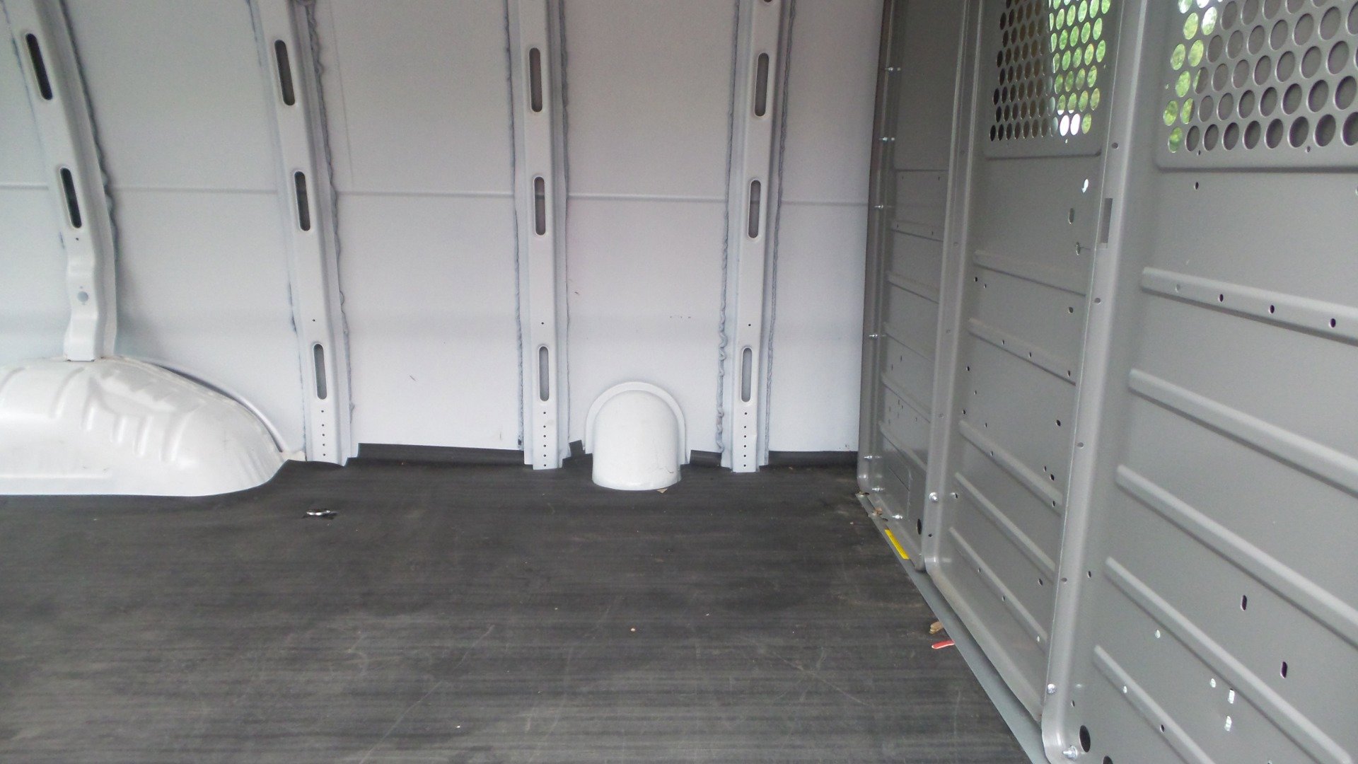 Used 2019 Chevrolet Express 2500 w/ Driver Convenience Package image 21