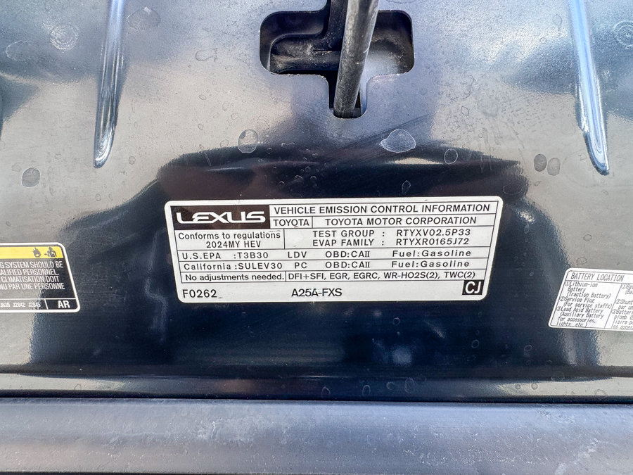 Used 2024 Lexus ES 300h w/ Premium Package FWD image 27