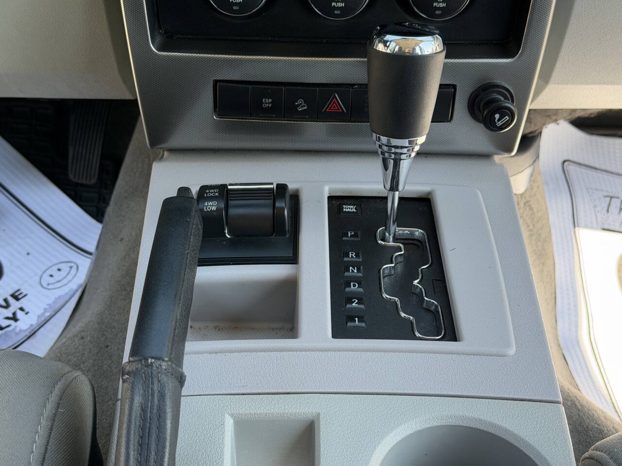 Used 2008 Jeep Liberty Sport w/ Popular Equipment Group AWD/4WD image 13
