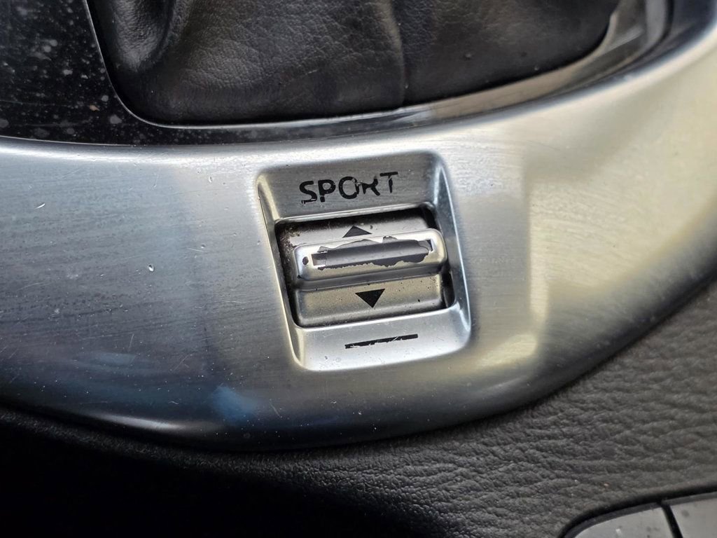 Used 2020 Toyota Yaris LE image 17