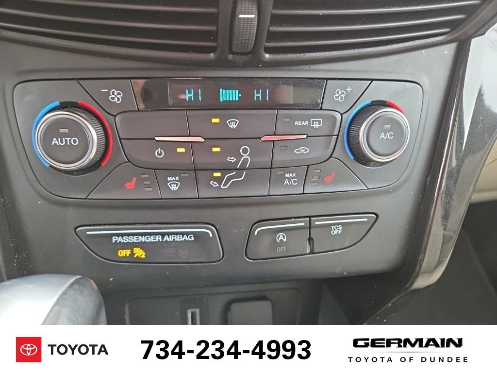 Used 2017 Ford Escape Titanium image 32