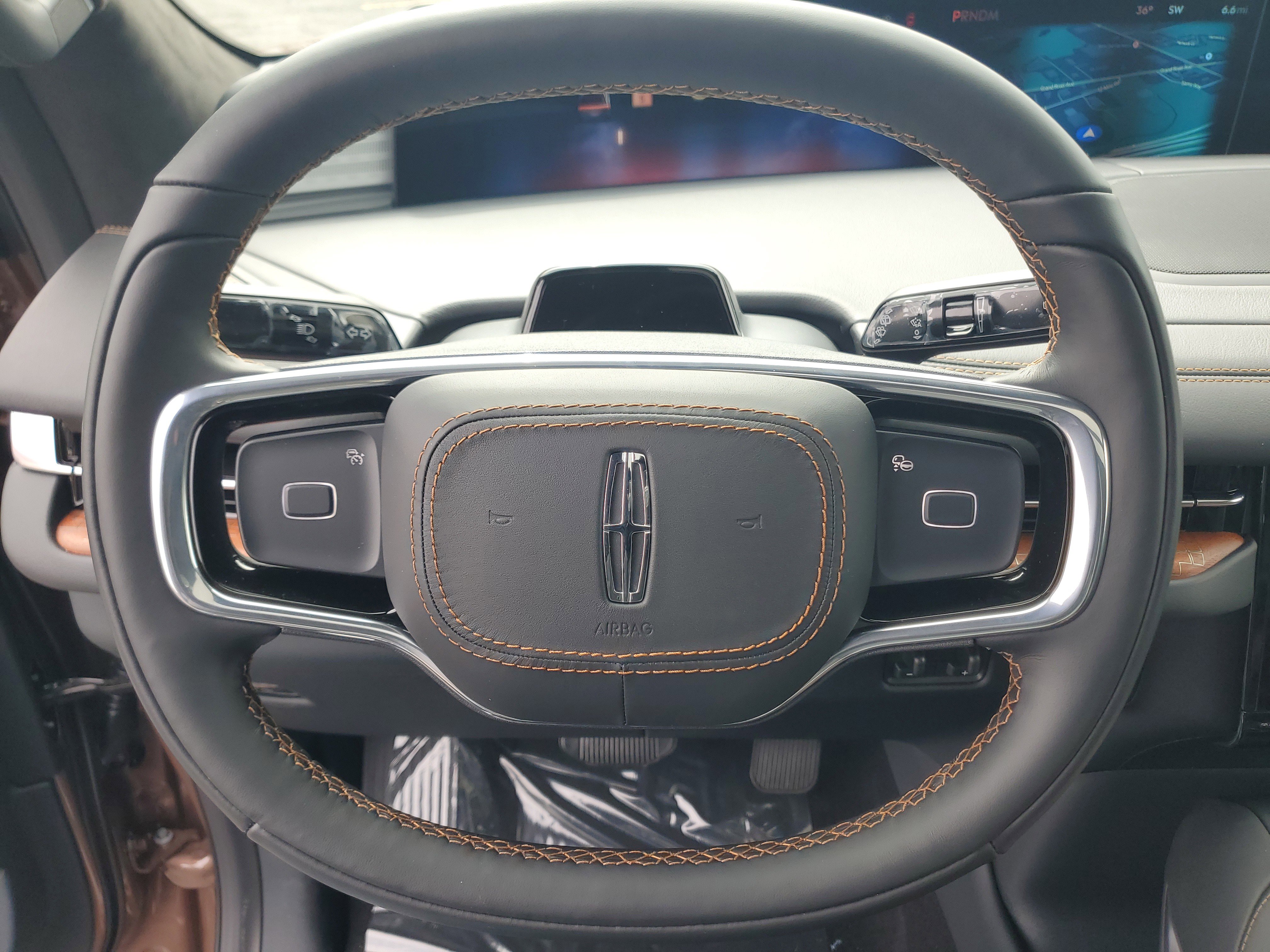 New 2026 Lincoln Navigator L Black Label AWD/4WD image 16