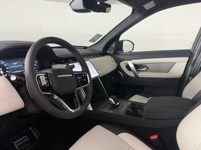 New 2026 Land Rover Discovery Sport Landmark AWD/4WD image 15