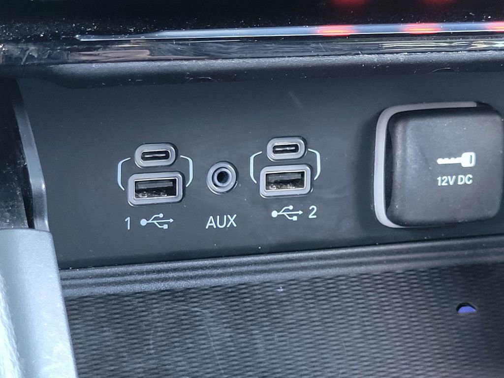 Used 2023 Jeep Grand Cherokee L Laredo AWD/4WD image 13