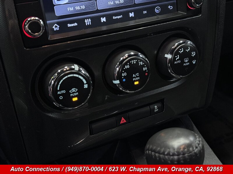 Used 2013 Dodge Challenger SXT RWD image 14