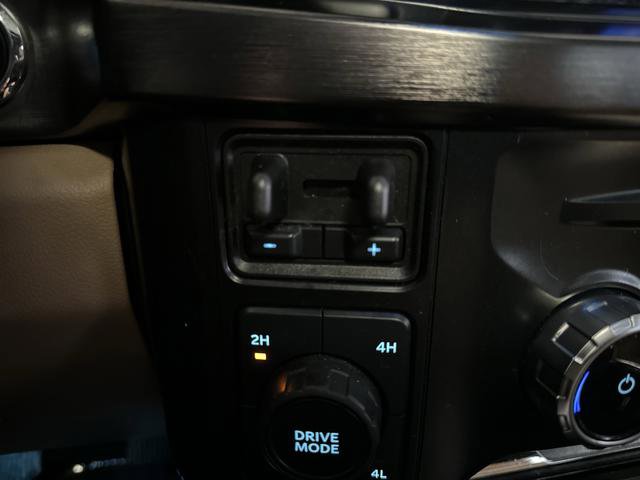 Used 2023 Ford F450 Lariat w/ Lariat Ultimate Package image 27