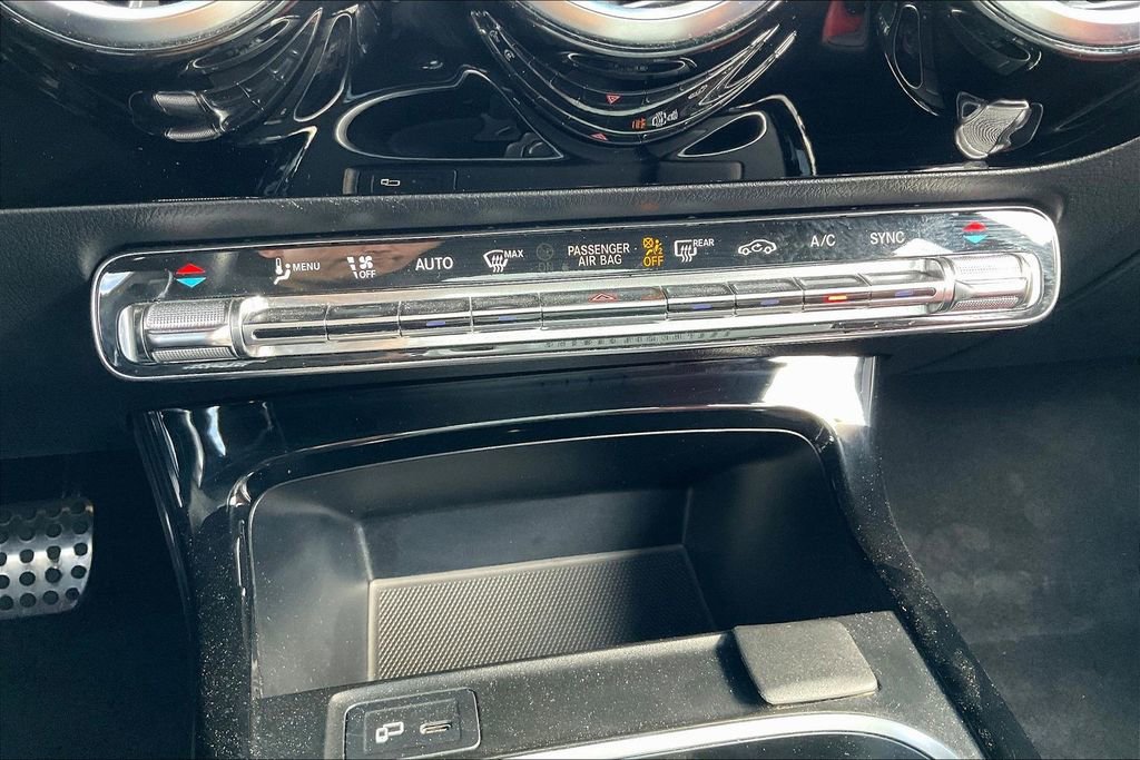 Used 2022 Mercedes-Benz CLA 250 image 30