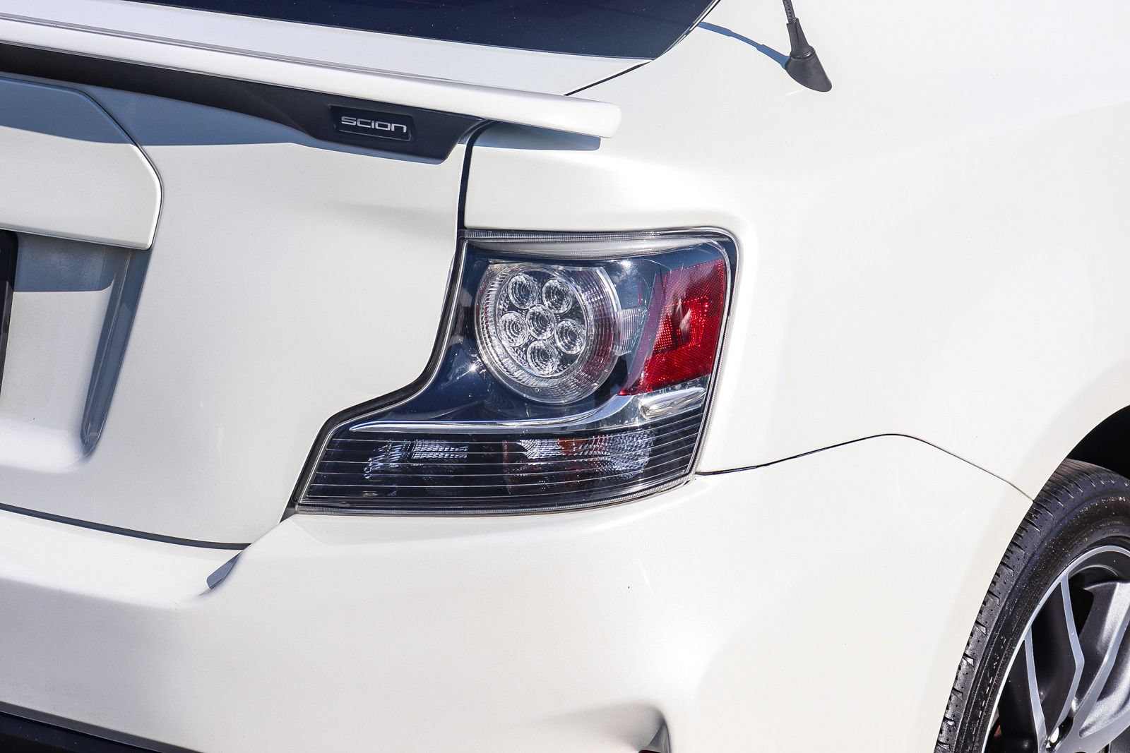 Used 2015 Scion tC FWD image 8