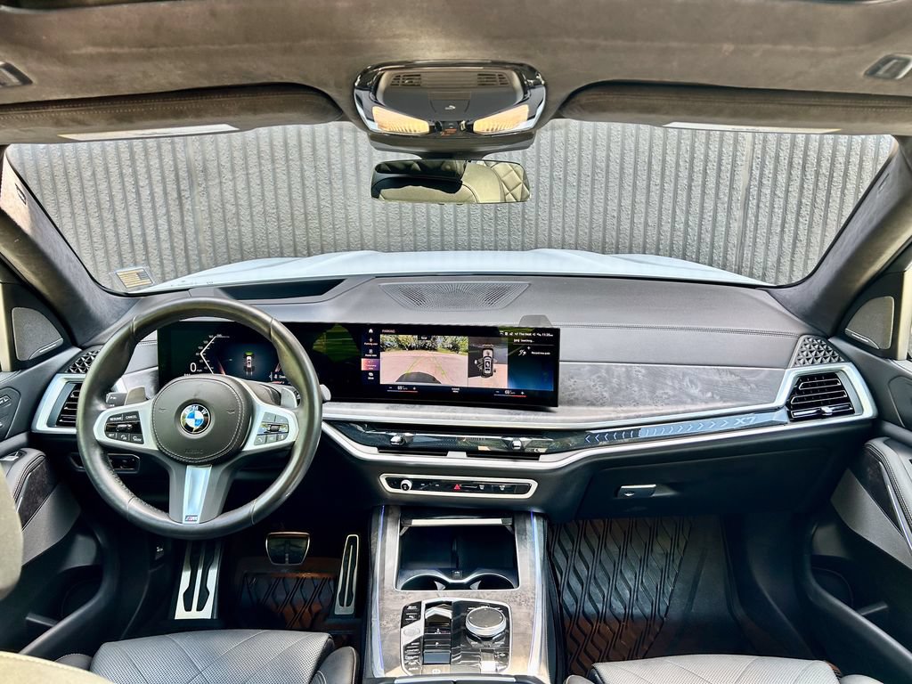 Used 2023 BMW X7 xDrive40i w/ M Sport Package AWD/4WD image 45