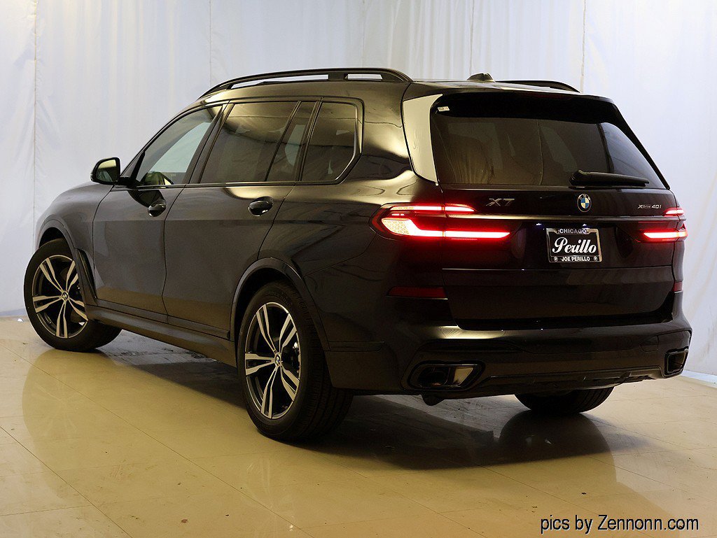 Used 2027 BMW X7 xDrive40i w/ M Sport Package AWD/4WD image 3