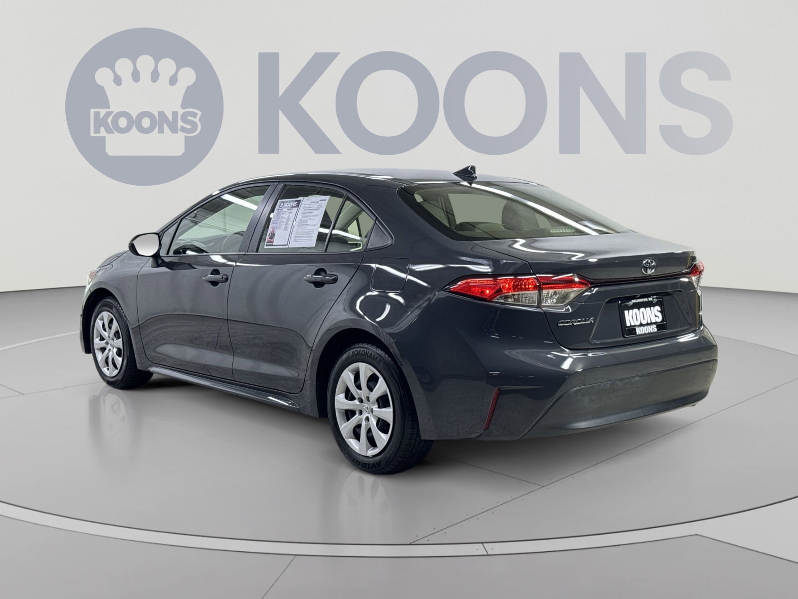 Used 2023 Toyota Corolla LE w/ Carpet Mat Package (TMS) FWD image 18