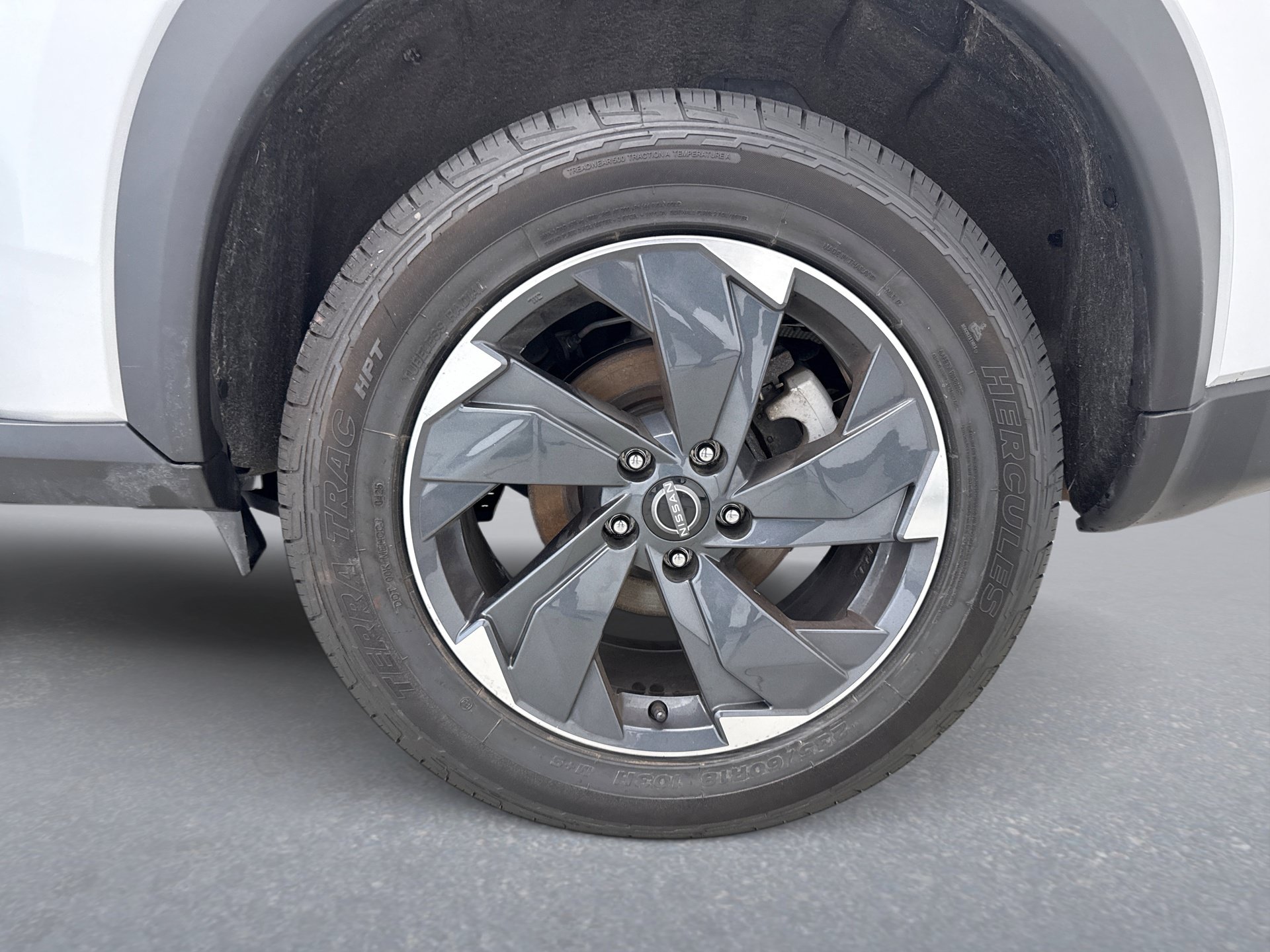 Used 2025 Nissan Rogue SV AWD/4WD image 20
