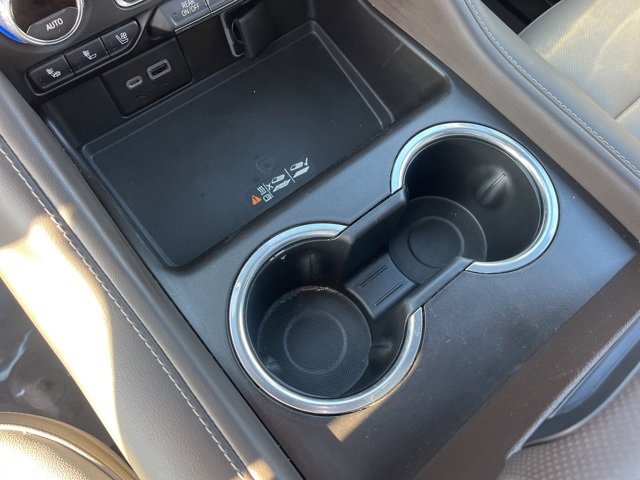 Used 2021 GMC Yukon SLT w/ SLT Premium Package image 31